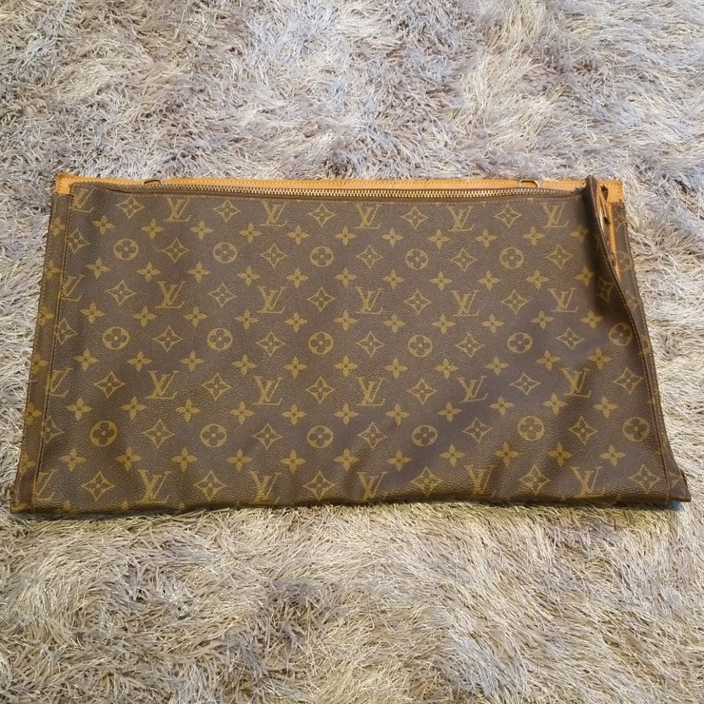 Louis vuitton inside luggage bag